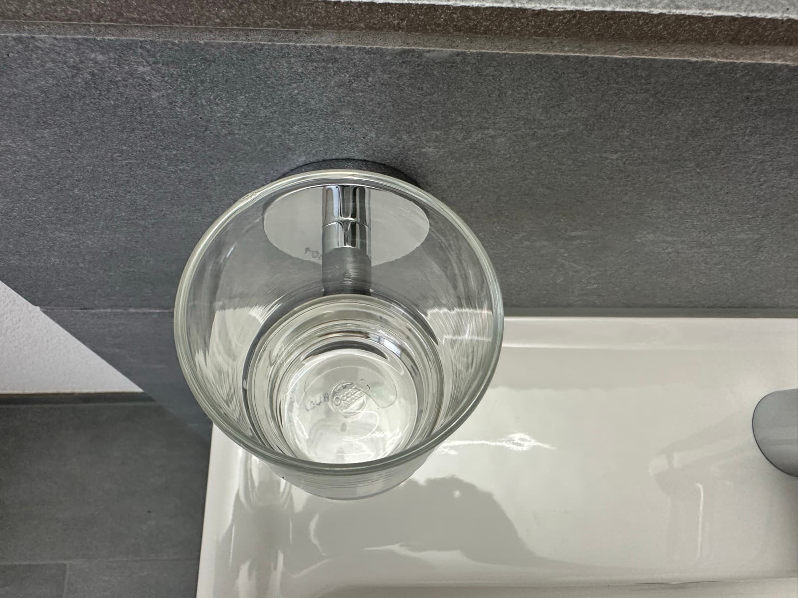 Glas im Bad after professional service